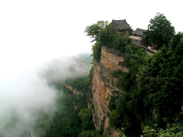 成縣雞峰山